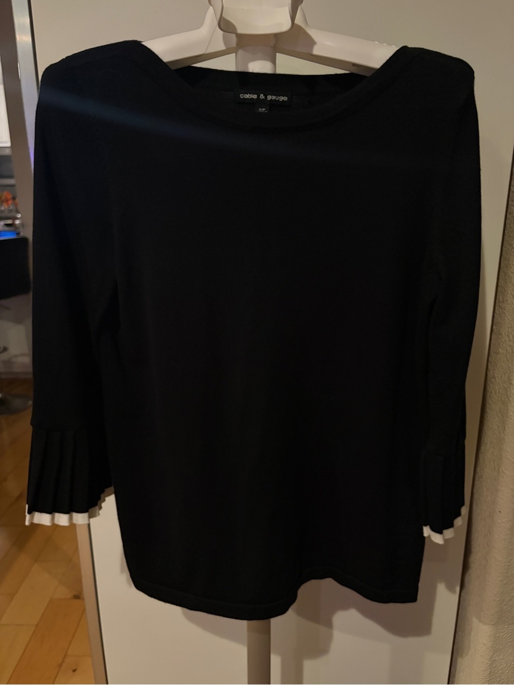 Cable & Gauge Black Long Sleeve Top with White Trimmed Pleated Cuffs